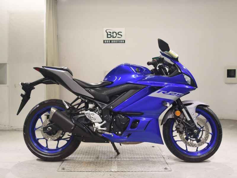 Yamaha YZF-R25 2021