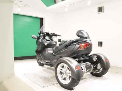Suzuki Skywave 650 Trike 2016