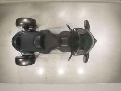 Suzuki Skywave 650 Trike 2016