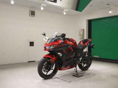 Kawasaki Ninja 400 2018