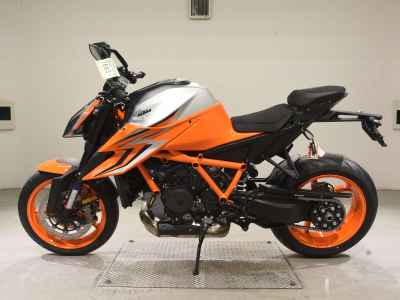 KTM 1290 Super Duke R 2023