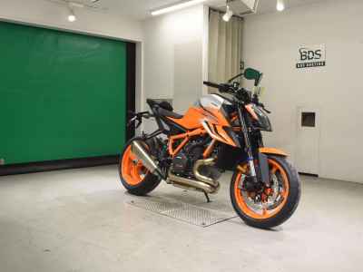 KTM 1290 Super Duke R 2023