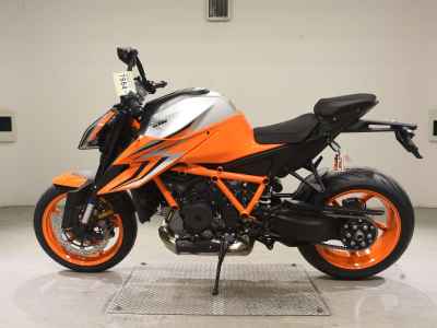 KTM 1290 Super Duke R 2023