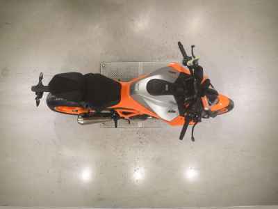 KTM 1290 Super Duke R 2023