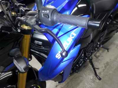 Suzuki GSX-S750