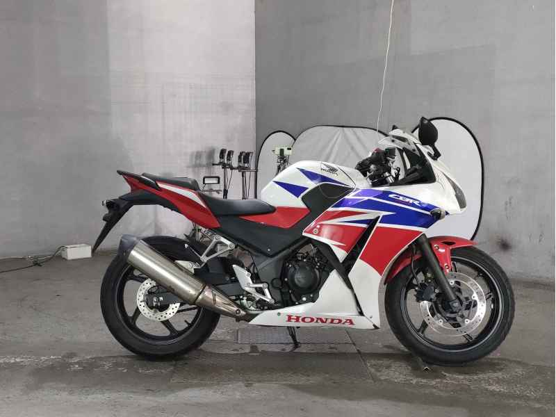 Honda CBR250R 2015