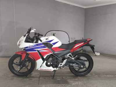 Honda CBR250R 2015