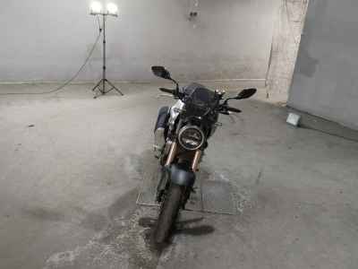 Honda CB250R 2019