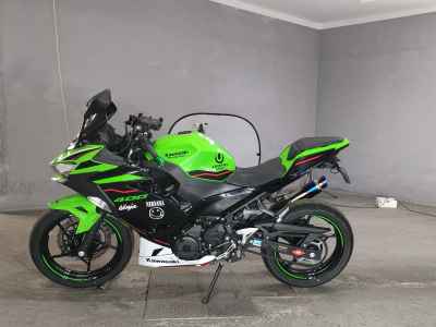 Kawasaki Ninja 400 2022