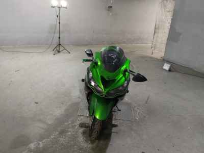 Kawasaki Ninja ZX-14R 2014
