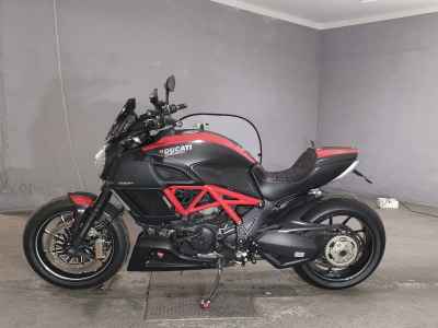 Ducati Diavel Carbon 2014
