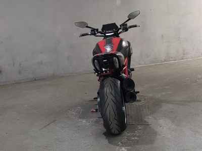 Ducati Diavel Carbon 2014
