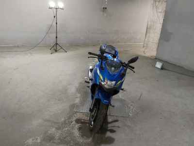 Suzuki Gixxer 250SF