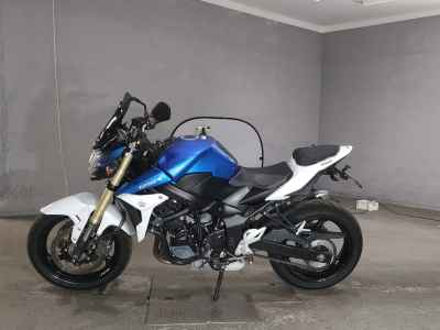 Suzuki GSR750 2015