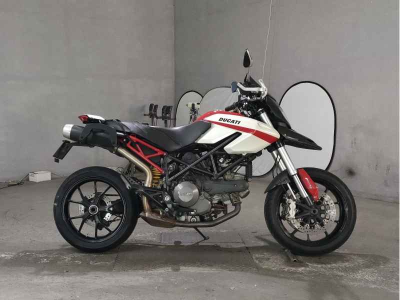 Ducati Hypermotard 796 2013