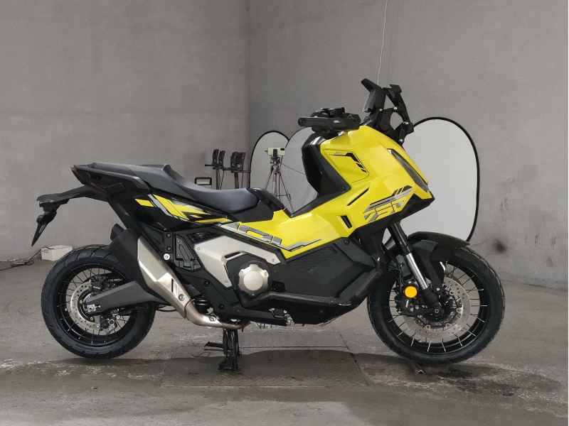 Honda X-Adv 750 2025