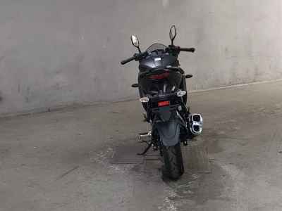 Suzuki Gixxer 250SF