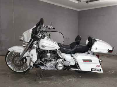 Harley-Davidson Electra Glide FLHTCU1690 2011
