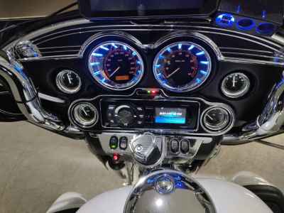 Harley-Davidson Electra Glide FLHTCU1690 2011