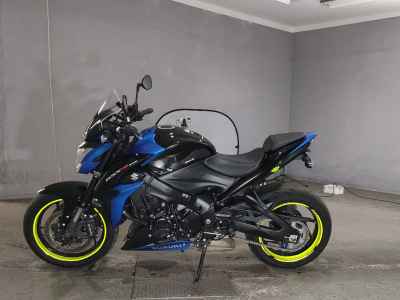 Suzuki GSX-S1000 2021
