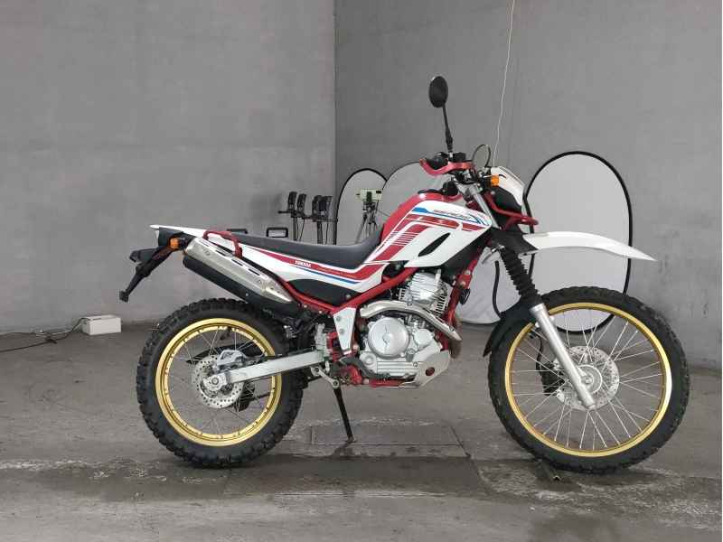 Yamaha XT250 Serow 2020