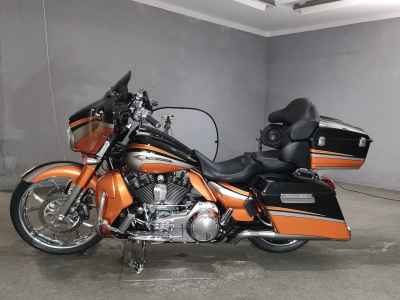Harley-Davidson Street Glide FLHXSE1800 2011