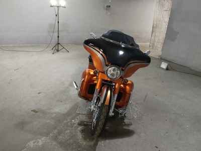 Harley-Davidson Street Glide FLHXSE1800 2011