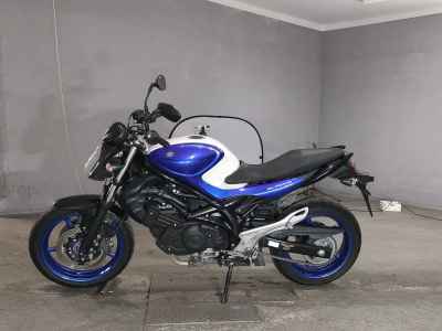 Suzuki Gladius SFV400 2013