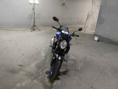 Suzuki Gladius SFV400 2013