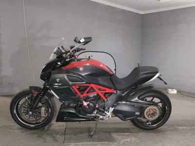 Ducati Diavel Carbon 2011