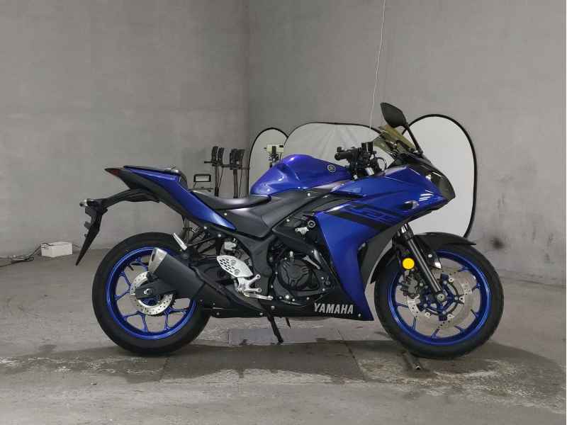 Yamaha YZF-R25 2018