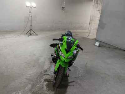 Kawasaki Ninja ZX-25R KRT Edition