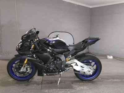 Yamaha YZF-R1M 2020