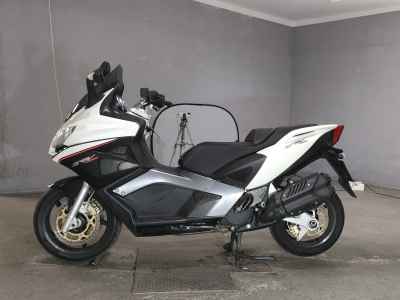 Aprilia SRV 850 2017