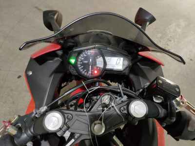 Yamaha YZF-R25 2015