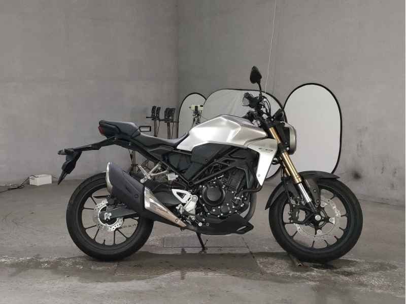 Honda CB250R 2019