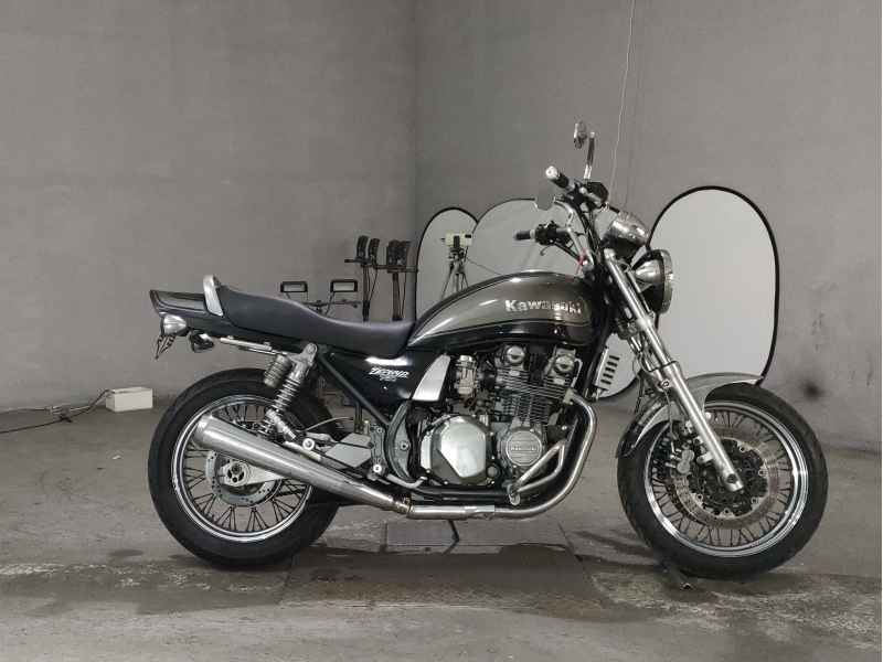 Kawasaki Zephyr 750RS 2025