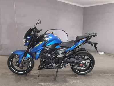Suzuki GSX-S750