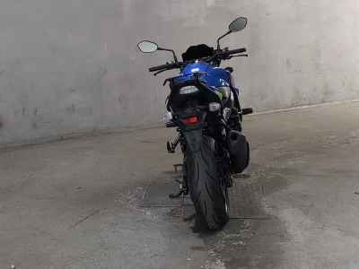 Suzuki GSX-S750