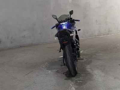 Yamaha YZF-R25 2015