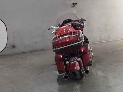 Harley-Davidson Road Glide FLTRUSE1800 2015