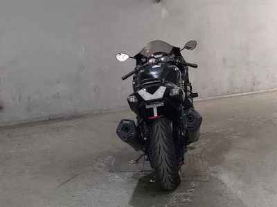 Kawasaki Ninja ZX-14R 2015