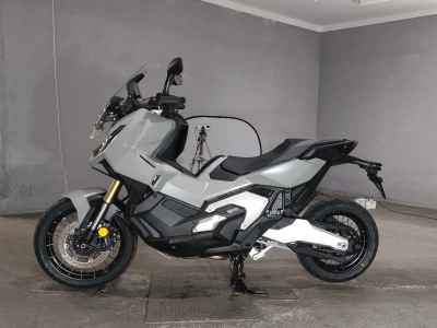 Honda X-Adv 750 2025