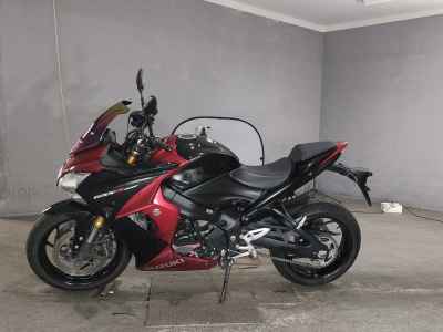 Suzuki GSX-S1000F 2017