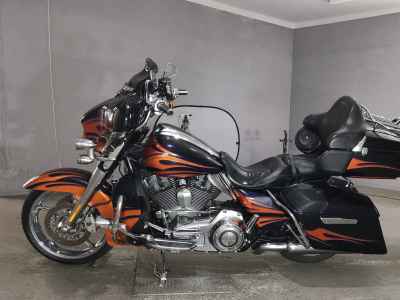 Harley-Davidson Street Glide FLHXSE1800 2014