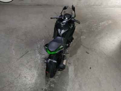 Kawasaki Ninja 1000SX