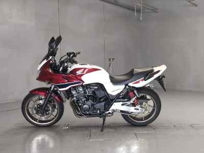 Honda CB400SFV 2018