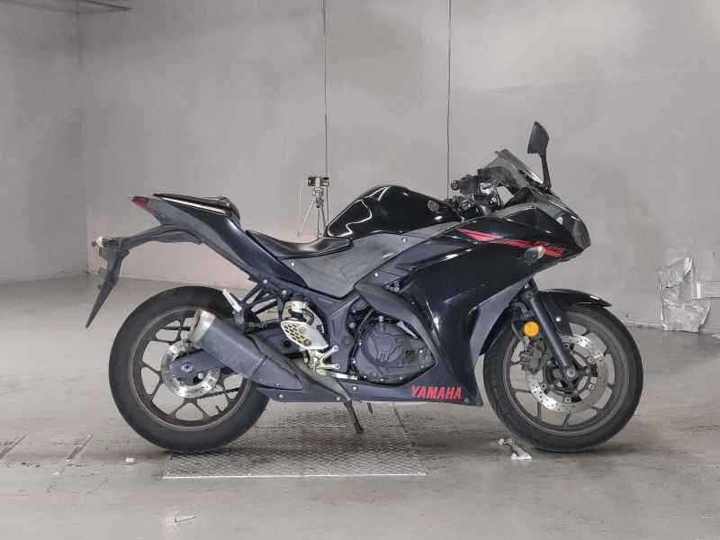 Yamaha YZF-R25 2015