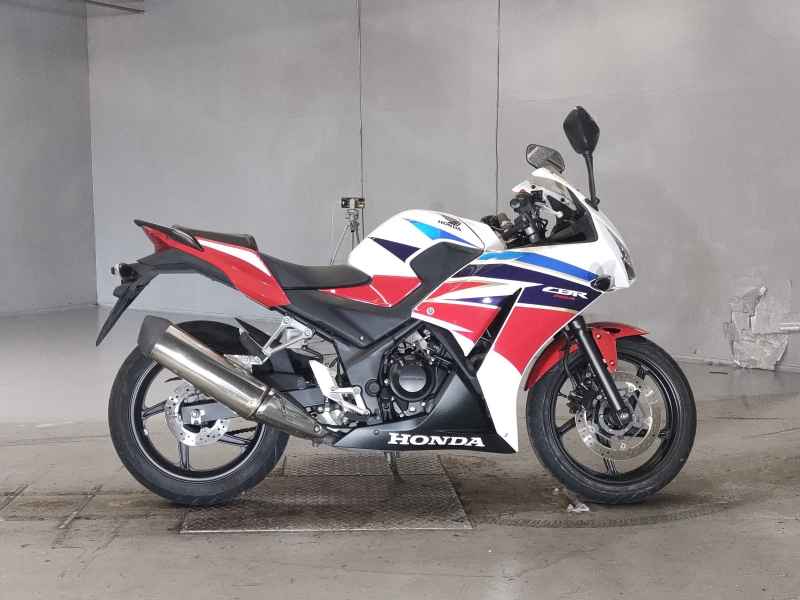 Honda CBR250R 2016