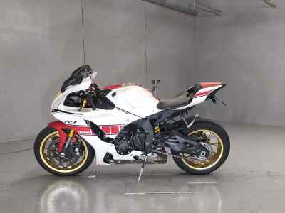 Yamaha YZF-R1 2023